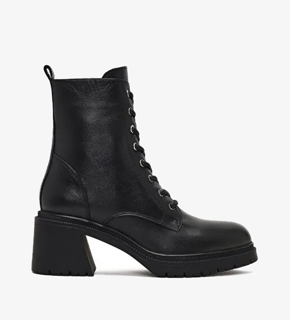 Kadın Siyah Fermuarlı Kalın Topuklu Deri Postal Bot 25WFD230618 - Görsel 1