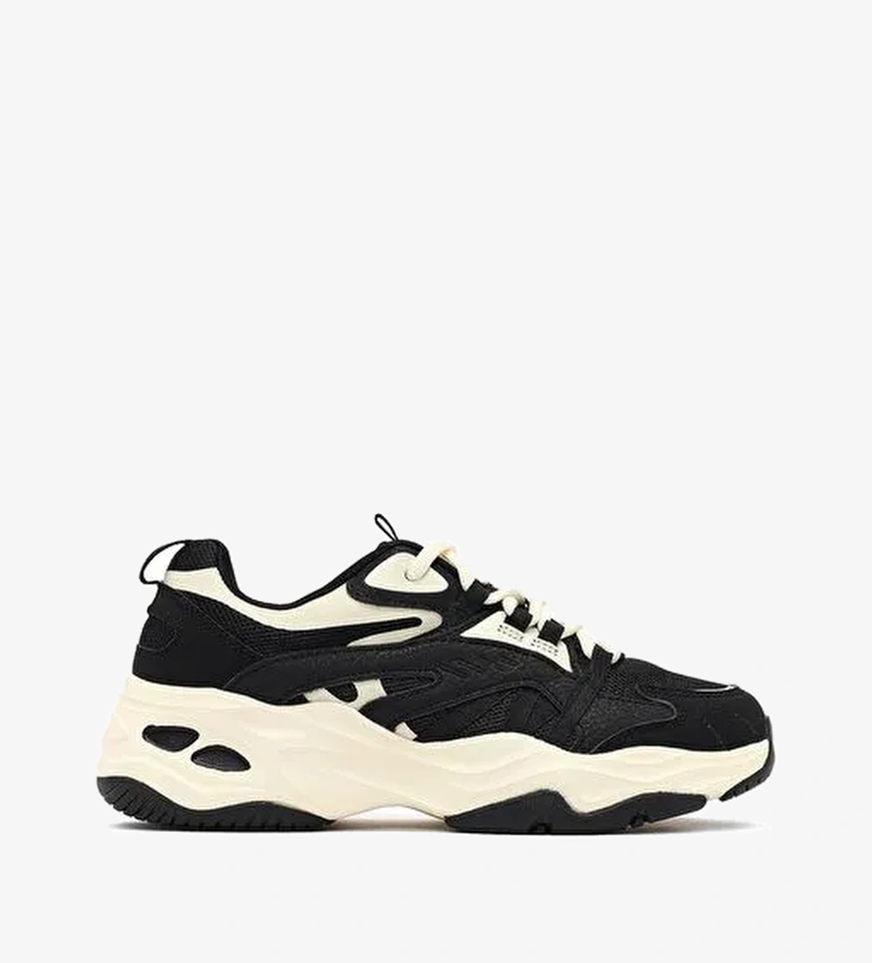 Kadın Siyah Bağcıklı Kalın Tabanlı Sneaker 25AFD494114 - Görsel 1