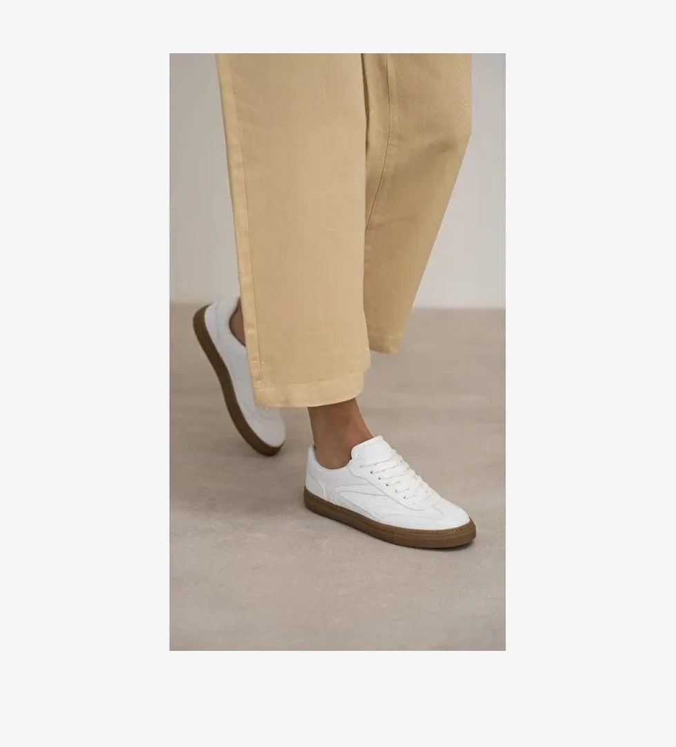 Faye Beyaz Düz Taban Kadın Bağcıklı Spor Ayakkabı - Görsel 1