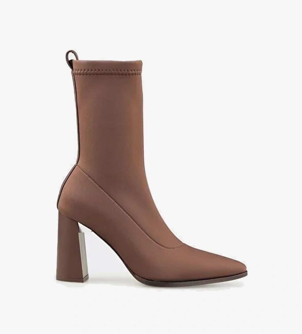 Kahve Kadın Klasik Bot - Görsel 1