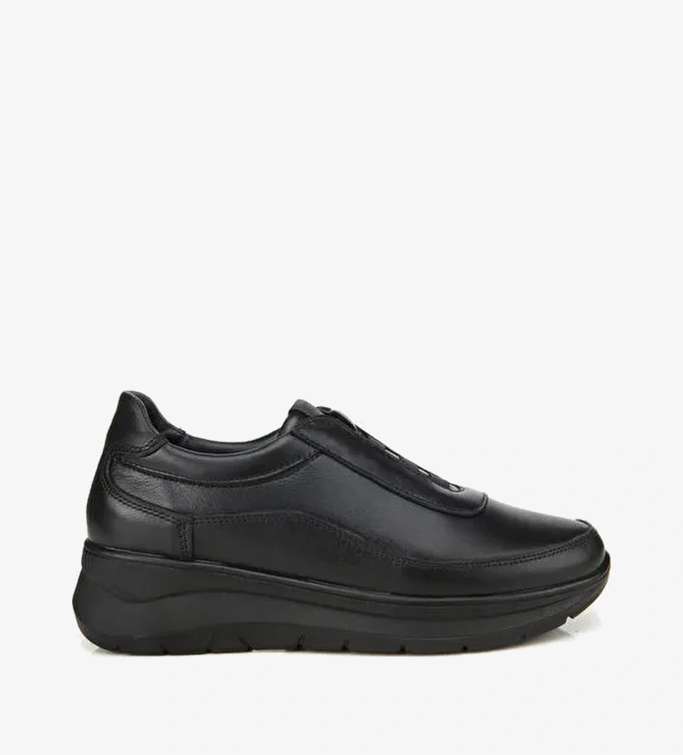 Kadın Deri Siyah Lastik Detaylı Dolgu Topuklu Günlük Loafer 01AYH314480A100 - Görsel 1