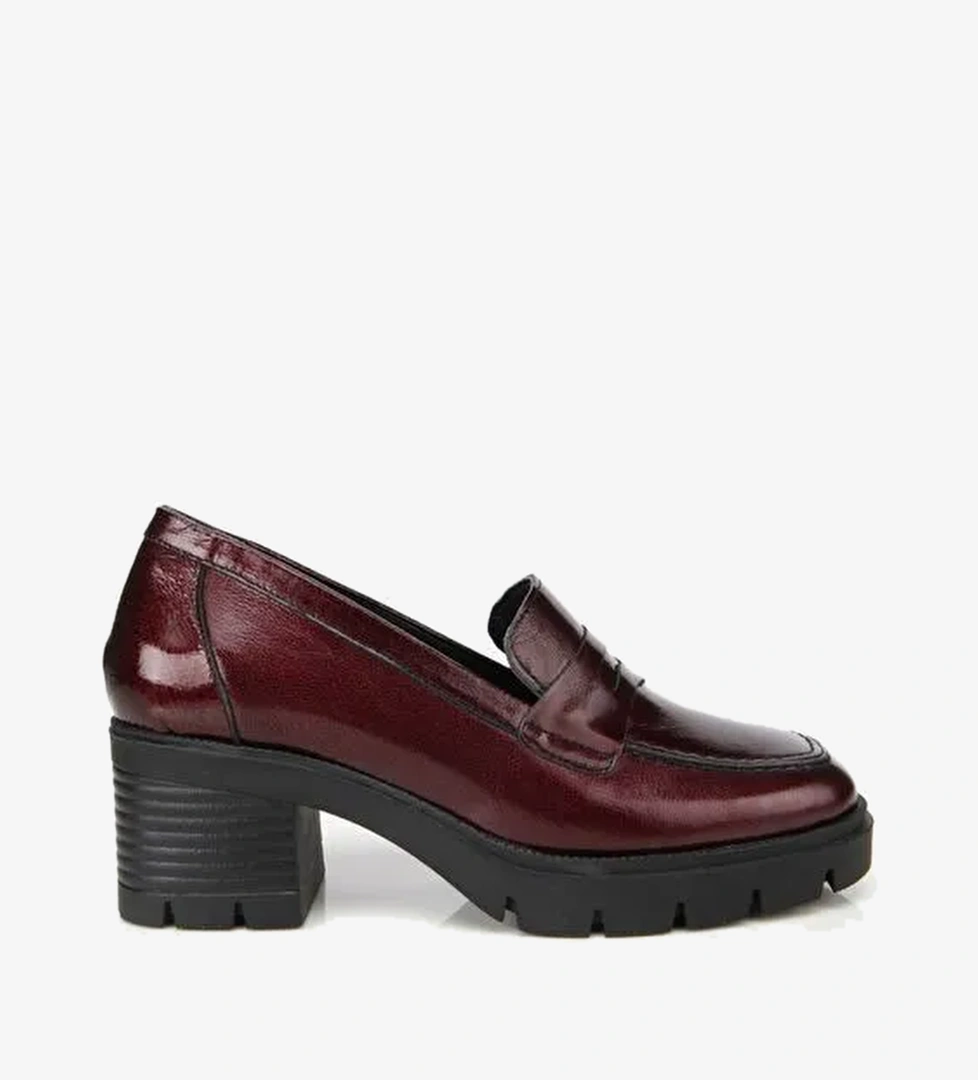 Kadın Rugan Deri Bordo Topuklu Klasik Loafer 01AYH314470A780 - Görsel 1