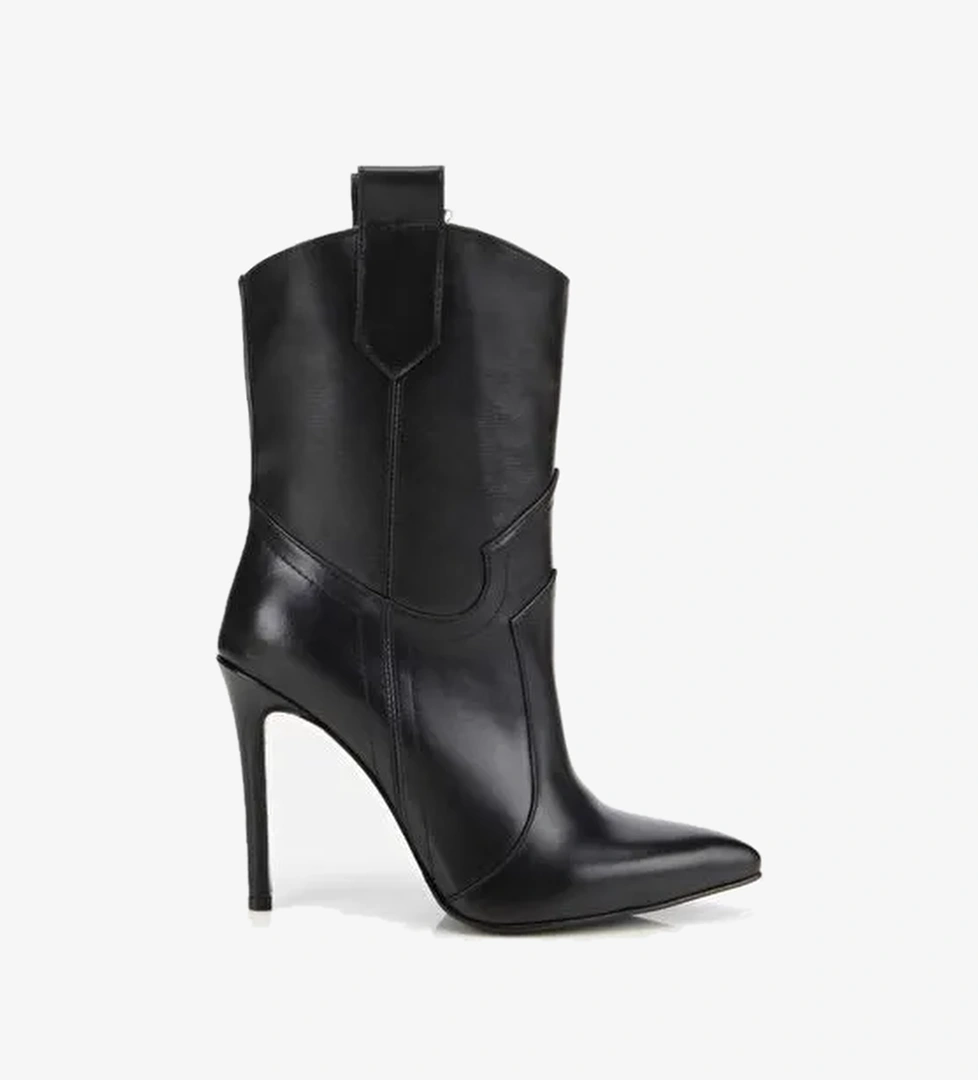 Kadın Deri Siyah Sivri Burunlu Yüksek Topuklu Bot 01BOH313230A100 - Görsel 1