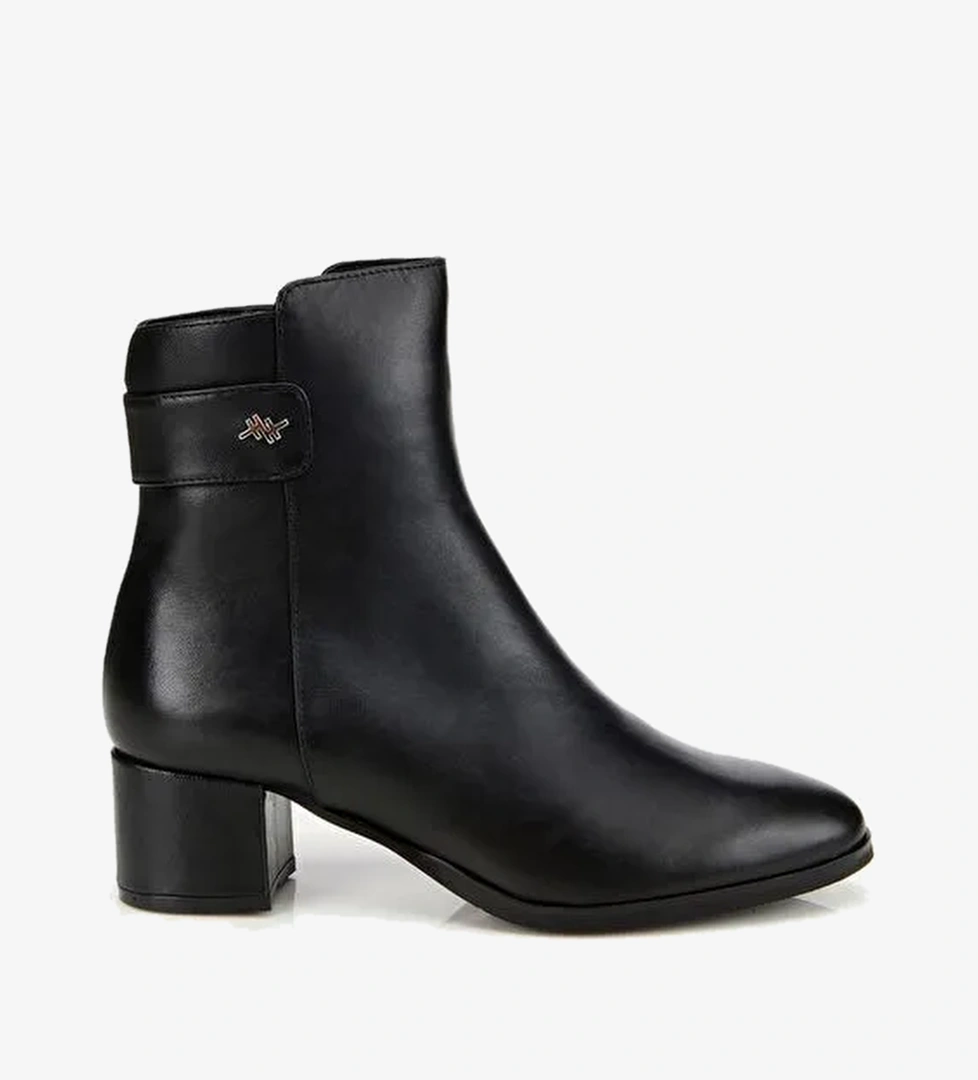 Kadın Deri Siyah Toka Detaylı Bilekte Topuklu Bot 01BOH313370A100 - Görsel 1