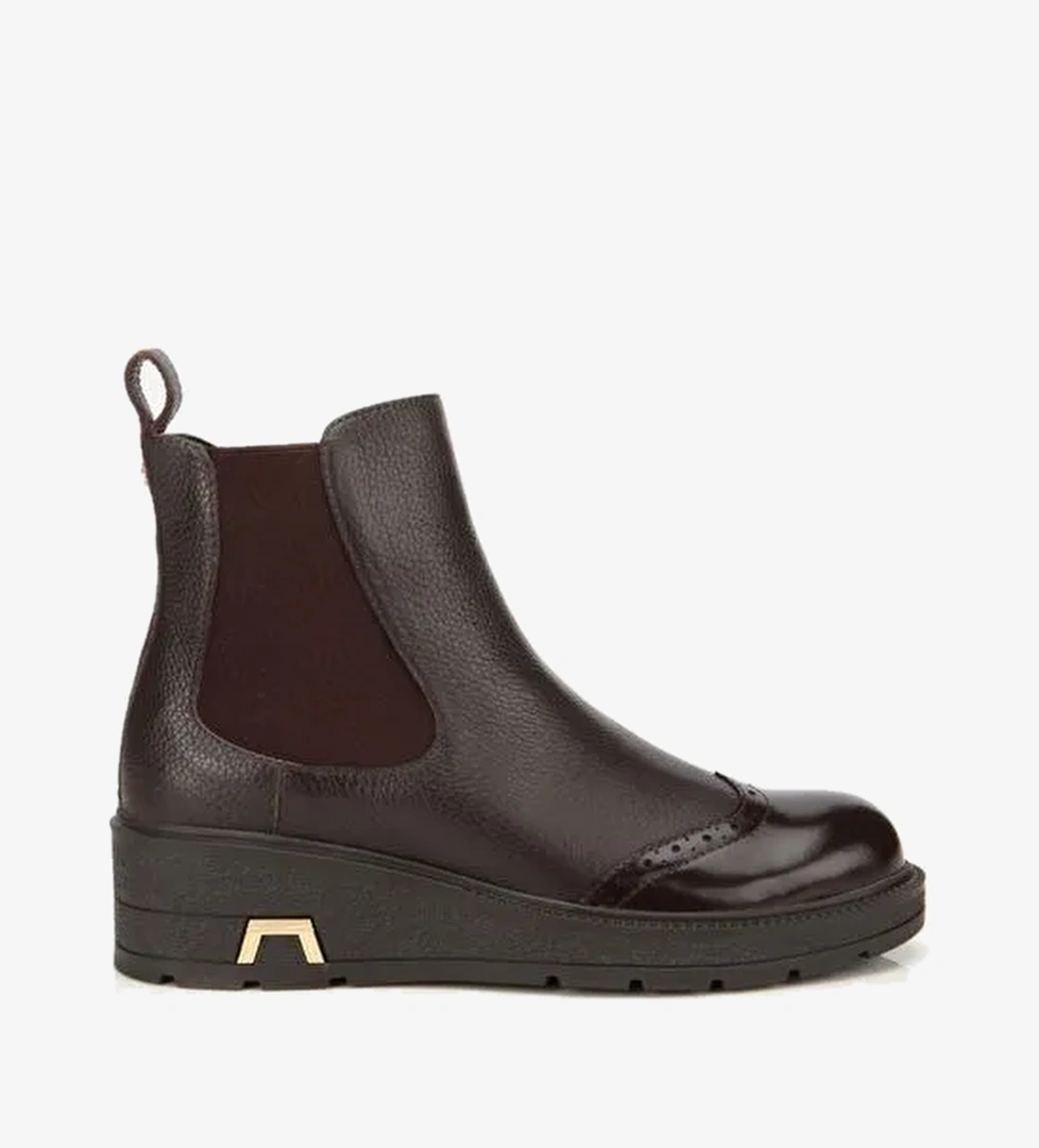 Kadın Deri Kahverengi Lastik Detaylı Dolgu Topuklu Bot 01BOH313380A480 - Görsel 1