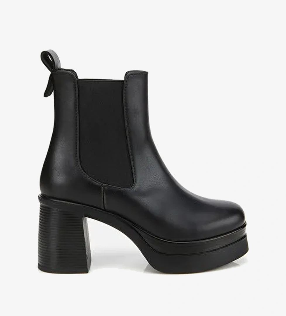 Kadın Siyah Lastik Detaylı Kalın Topuklu Bot 01BOH315070A100 - Görsel 1