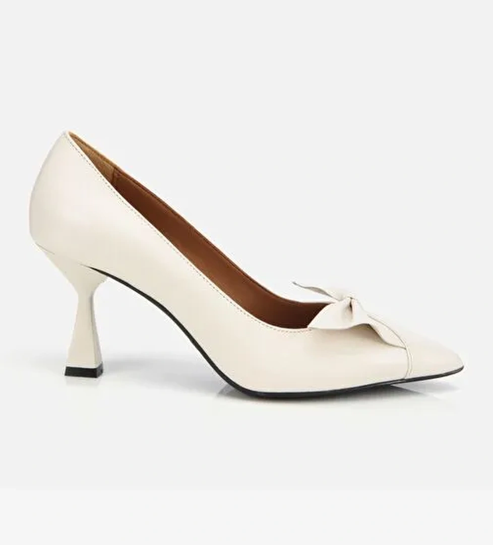Kadın Deri Ekru Fiyonk Detaylı İnce Topuklu Stiletto 01AYH315460A400 - Görsel 1