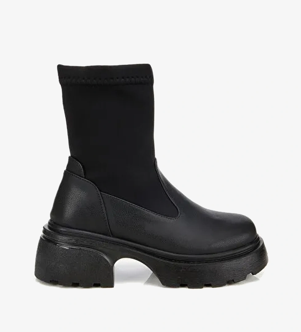 Kadın Siyah Streç Kalın Tabanlı Bilekte Düz Bot 01BOH315060A100 - Görsel 1