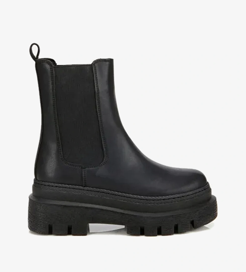 Kadın Siyah Lastik Detaylı Kalın Tabanlı Düz Bot 01BOH314880A100 - Görsel 1