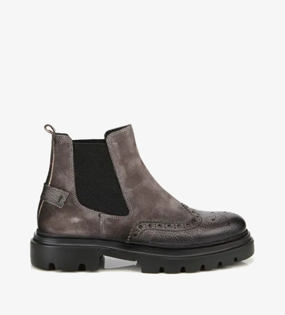 Erkek Süet Deri Gri Lastik Detaylı İşlemeli Chelsea Bot 02BOH311910A250 - Görsel 1
