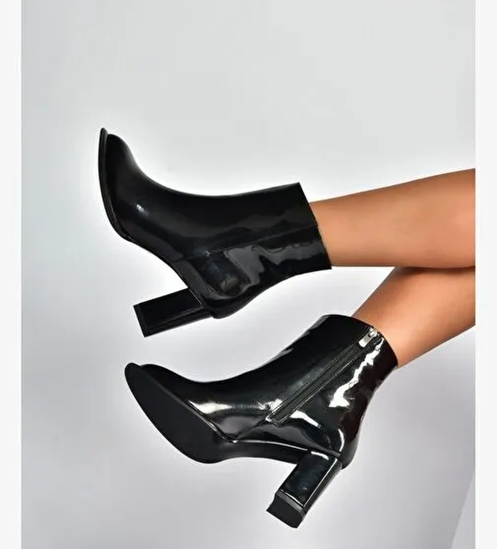 V590166308 Siyah Rugan Kalın Topuklu Klasik Bot - Görsel 1