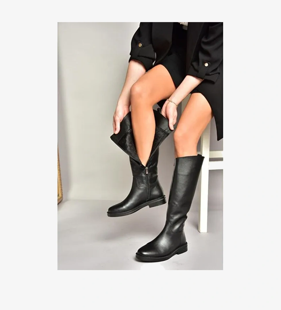 T654000609 Siyah Düz Tabanlı Kadın Çizme - Görsel 1