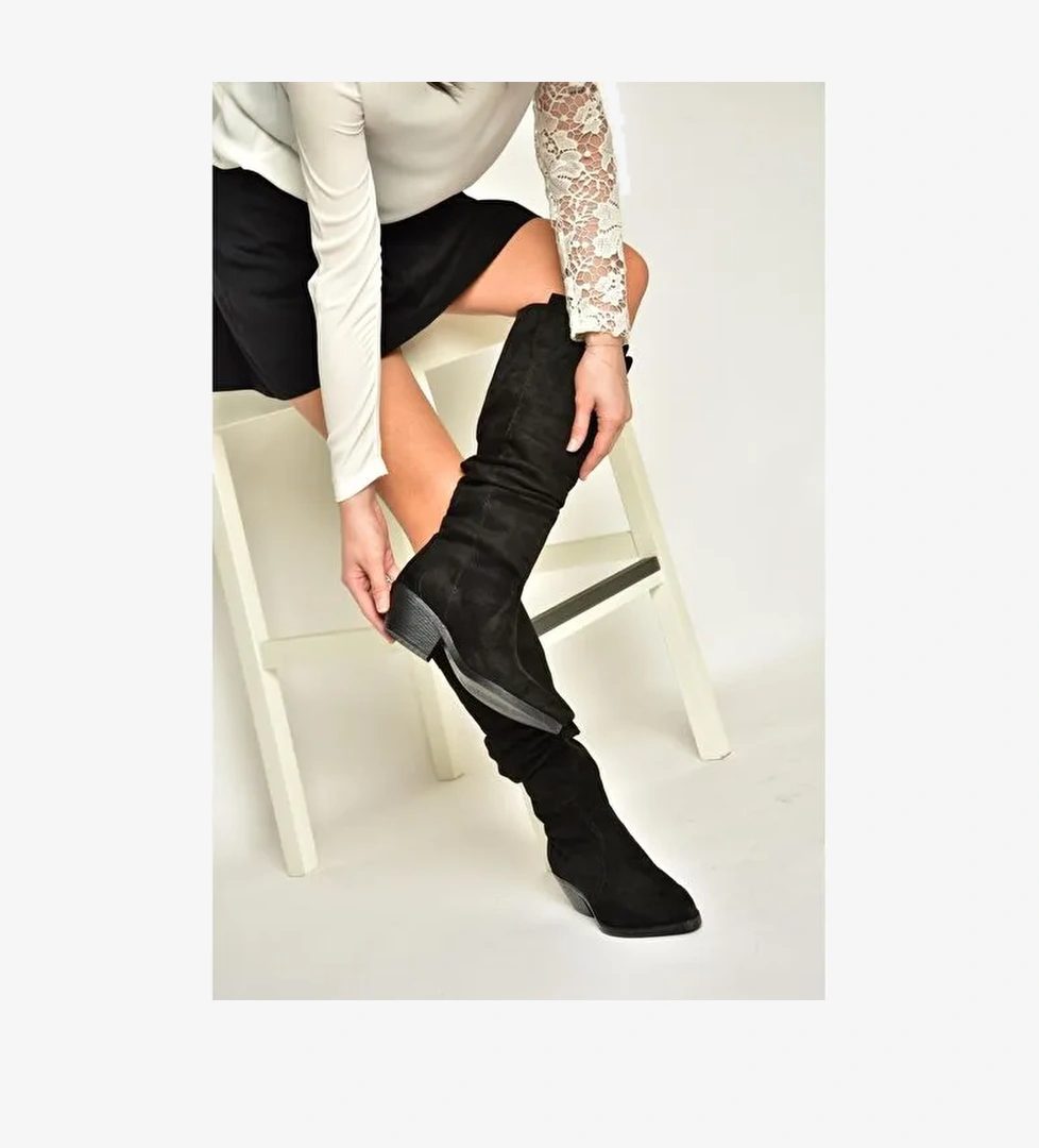 T404401002 Siyah Süet Büzgülü Kadın Çizme - Görsel 1