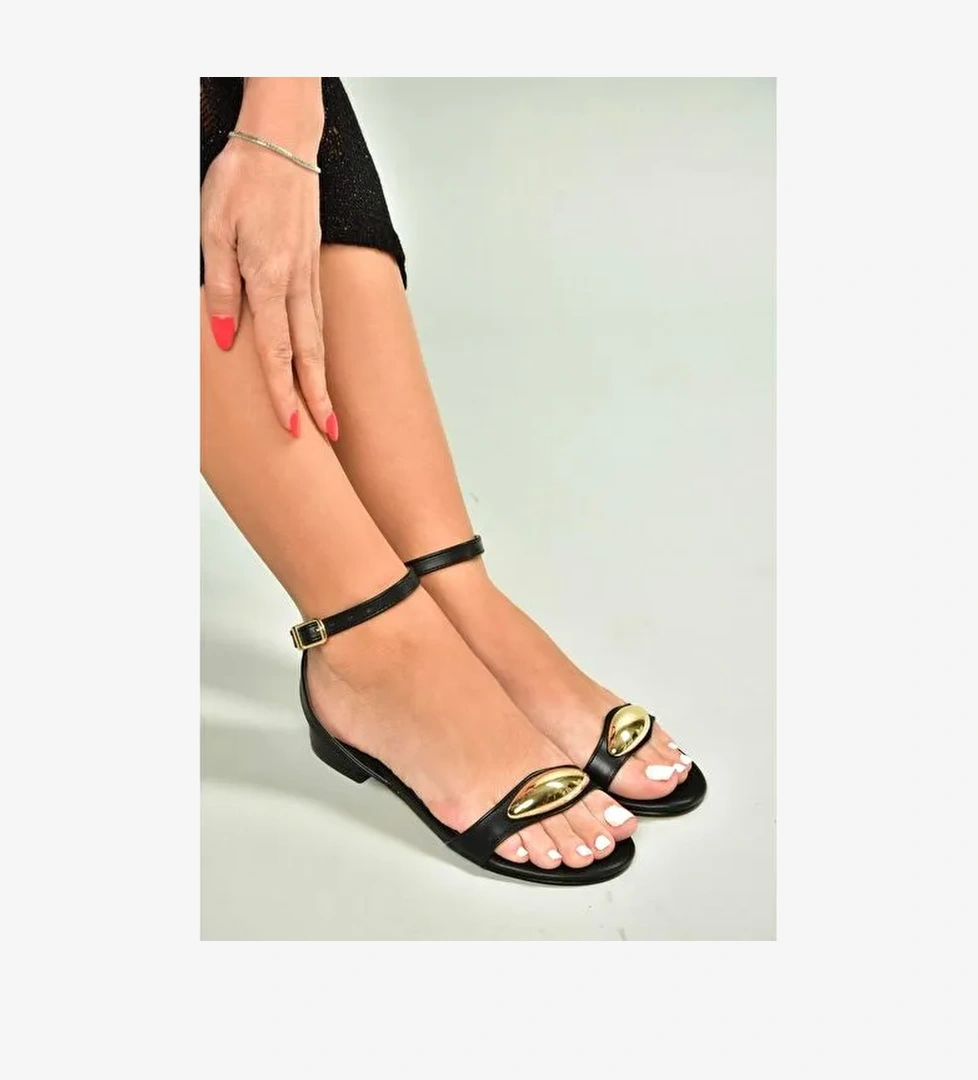 U726017209 Siyah Alçak TopuklU Kadın Sandalet - Görsel 1