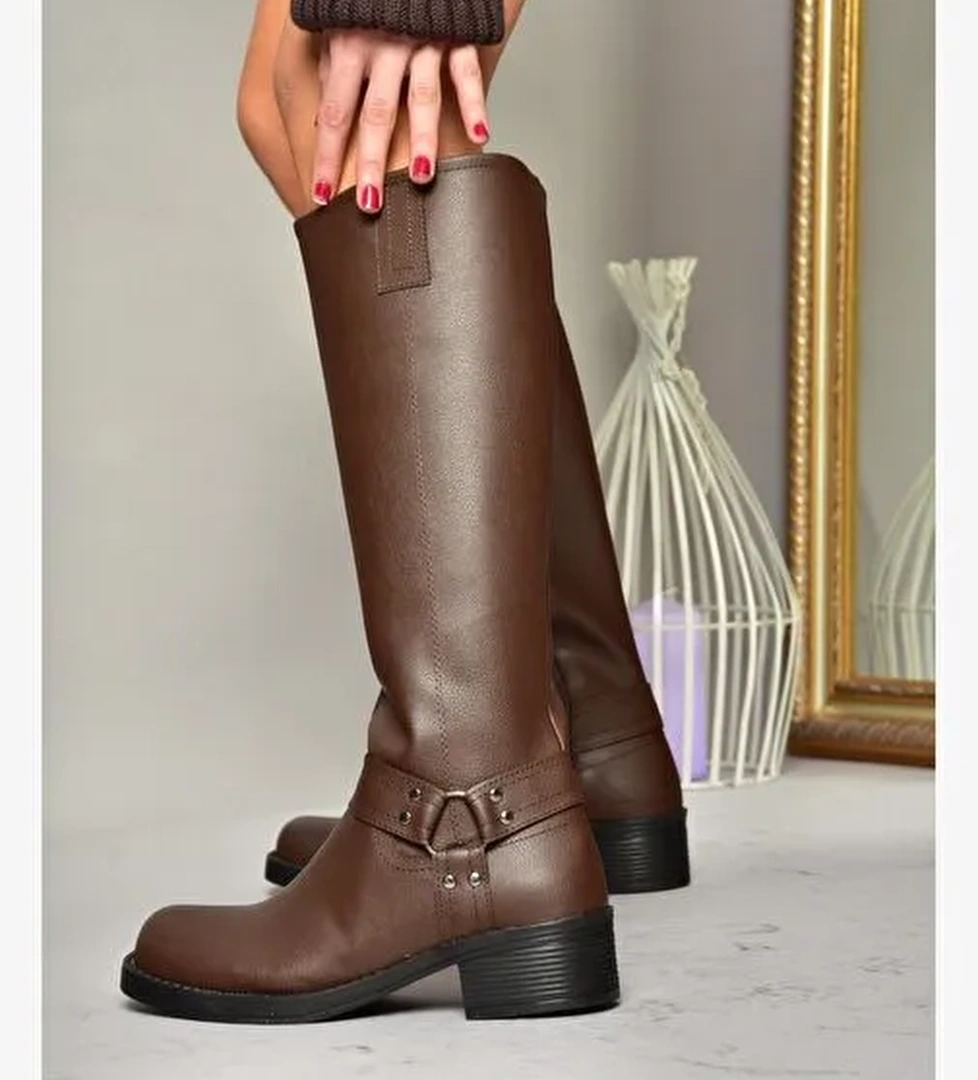 T404550009 Kahverengi Alçak Topuklu Kadın Çizme - Görsel 1