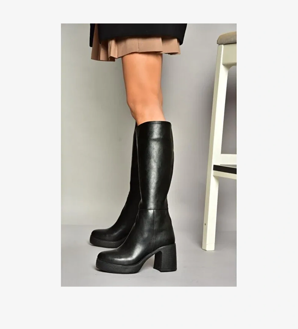 T282099909 Siyah Kalın Topuklu Kadın Çizme - Görsel 1