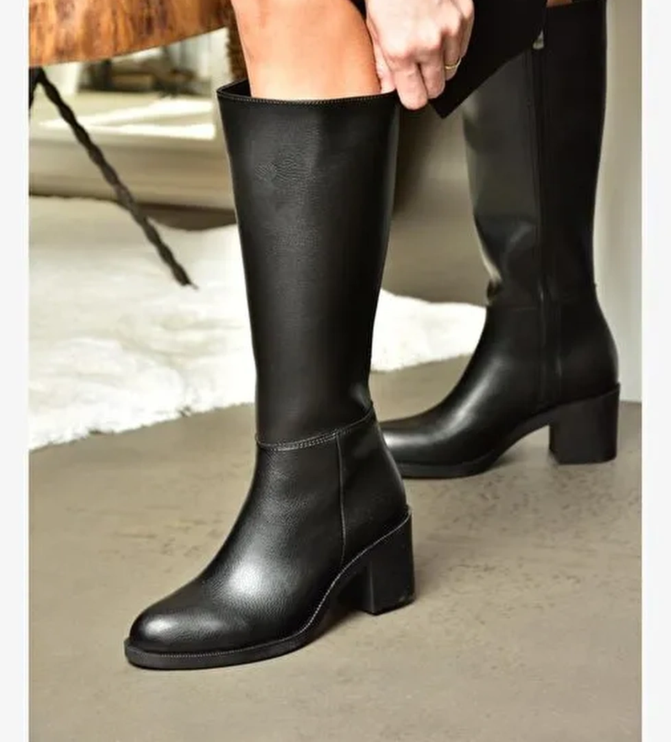 R404800509 Siyah Alçak Topuklu Kadın Çizme - Görsel 1