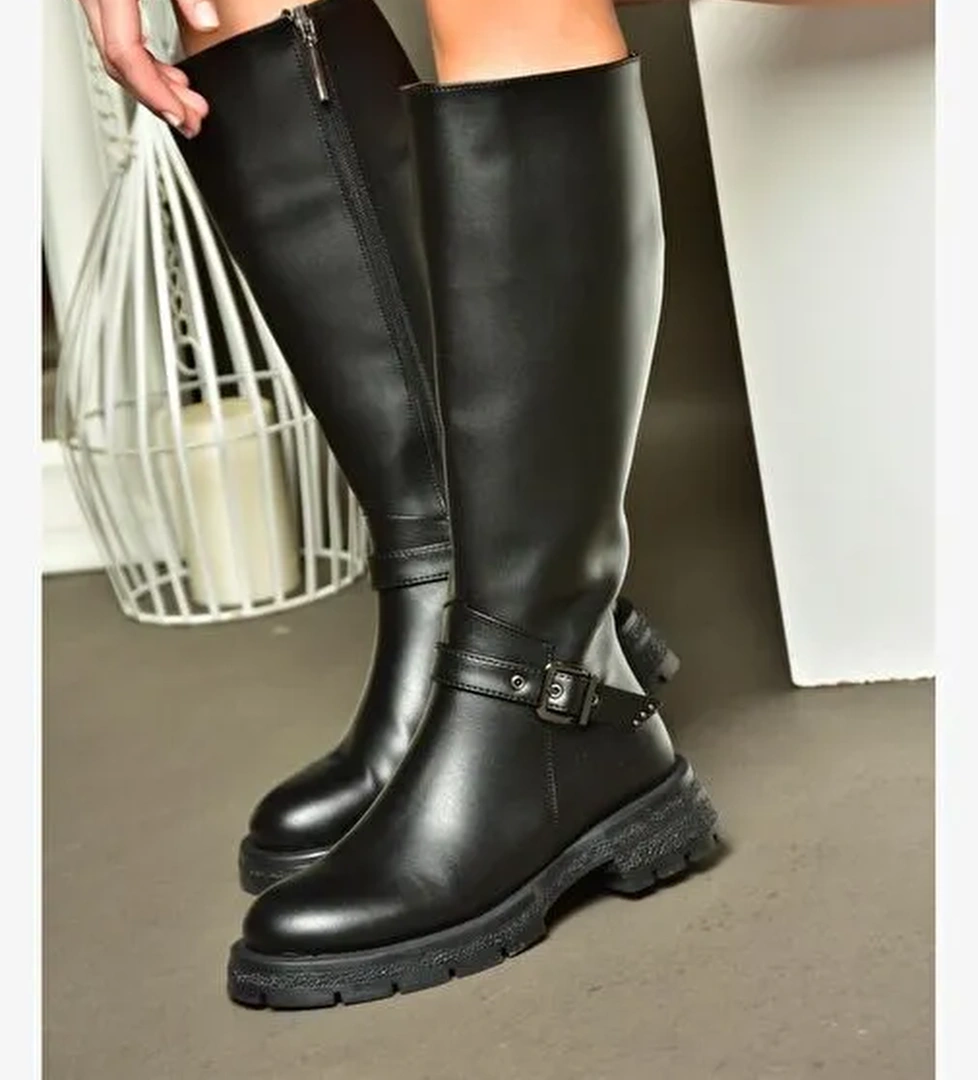 R518096809 Siyah Fermuarlı Alçak Topuklu Kadın Çizme - Görsel 1