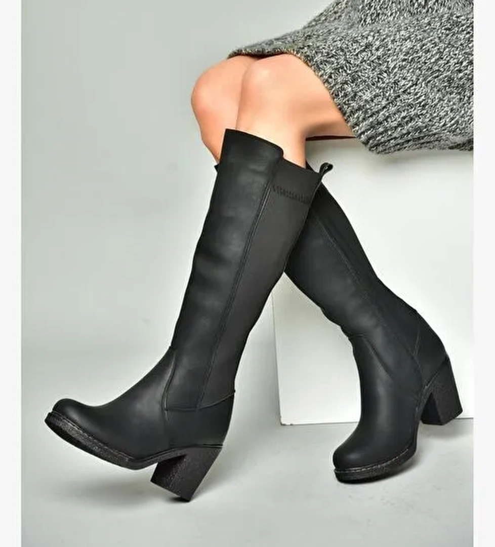 R674070709 Siyah Kalın Topuklu Kadın Çizme - Görsel 1