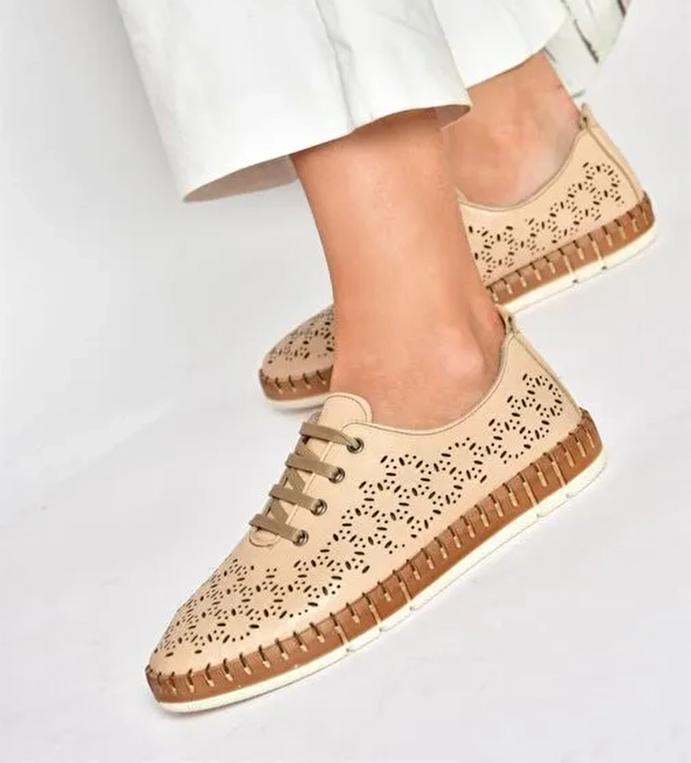 P555004703 Ten Bağcıklı Hakiki Deri Günlük Kadın Ayakkabı - Görsel 1