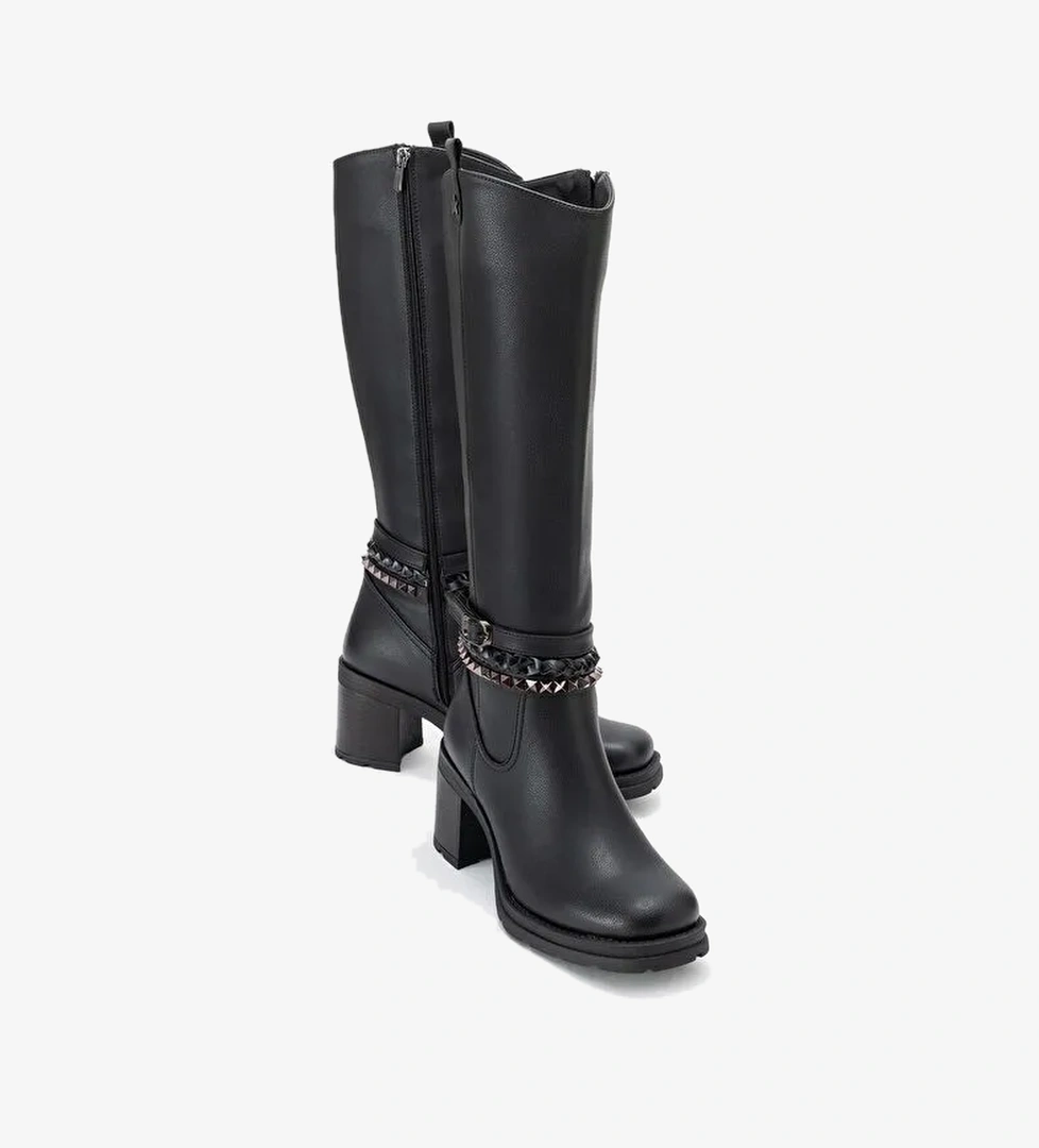 VIORRA Siyah Cilt Kayışlı Kadın Kalın Topuklu Çizme - Görsel 1