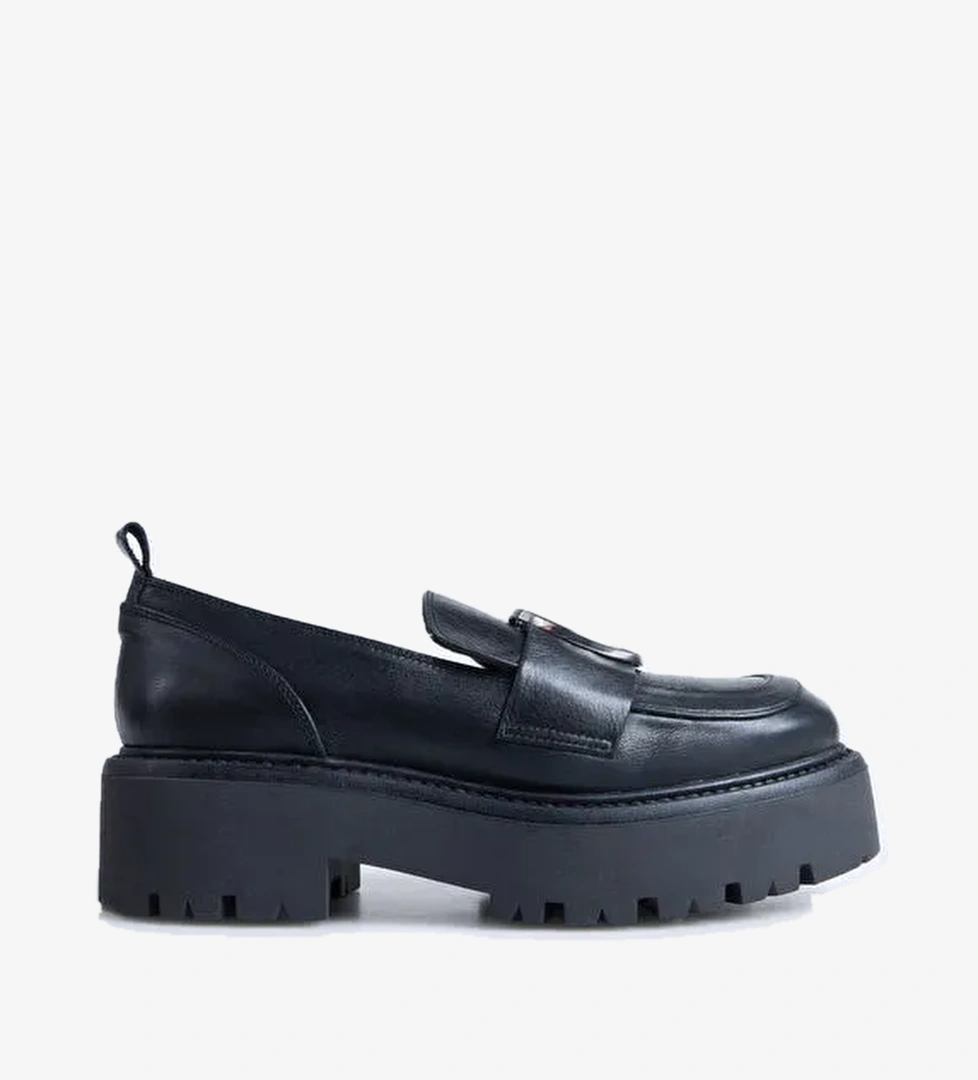 Valentino Valentino Siyah Kadın Deri Loafer 91D2565VIT550 model görseli