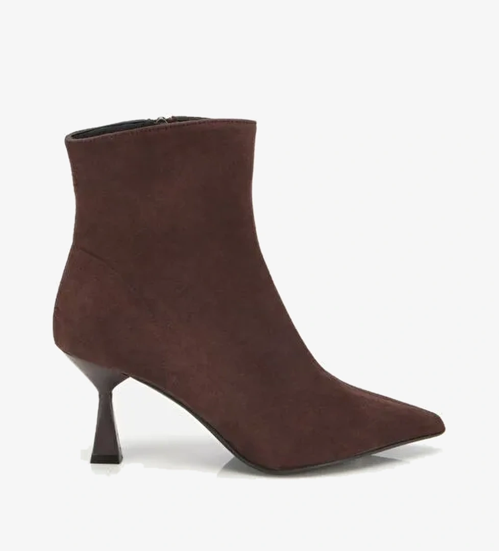 Kadın Süet Deri Kahverengi Dikiş Detaylı Sivri Kısa Topuklu Bot 01BOH312650A480 - Görsel 1