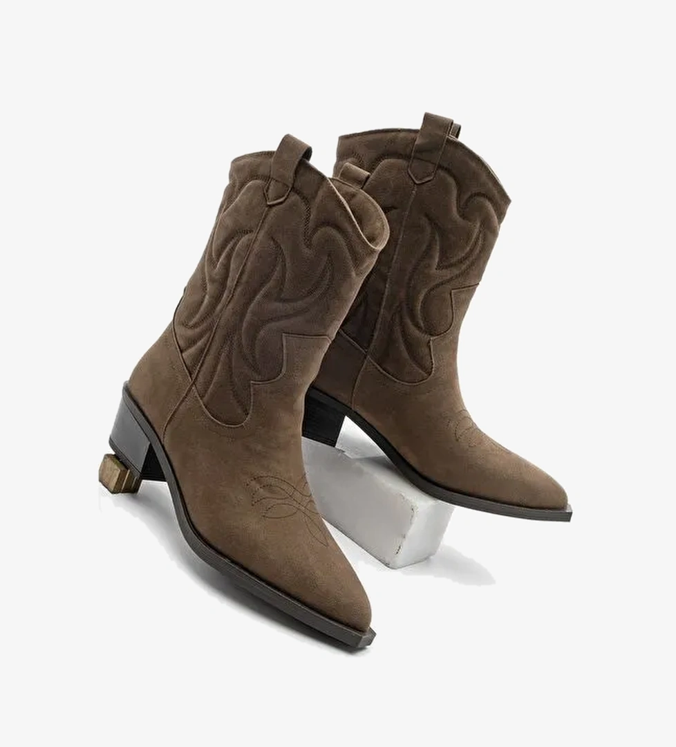 Kadın Sivri Burun Nakışlı Western Bot Nilva Kahve Süet - Görsel 1