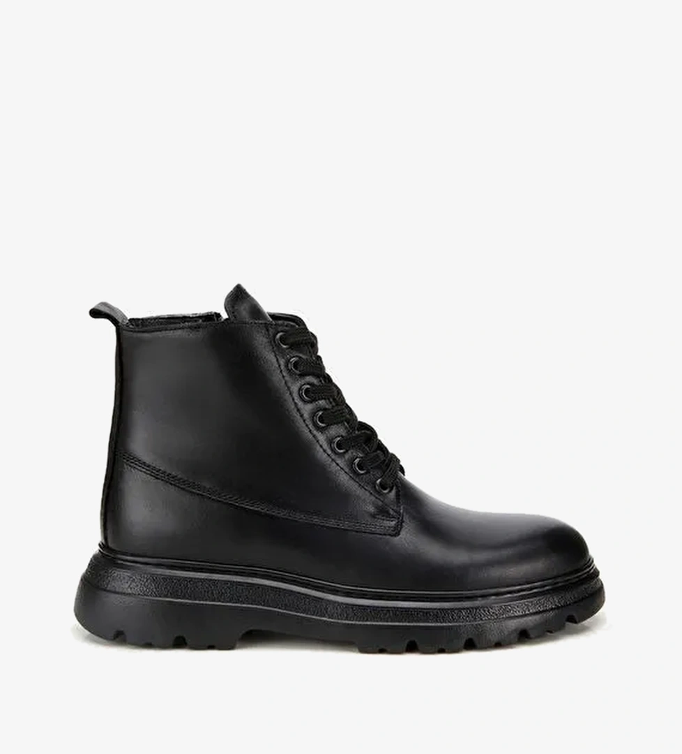 Erkek Deri Siyah Fermuarlı Yüksek Tabanlı Casual Bot 02BOH314190A100 - Görsel 1
