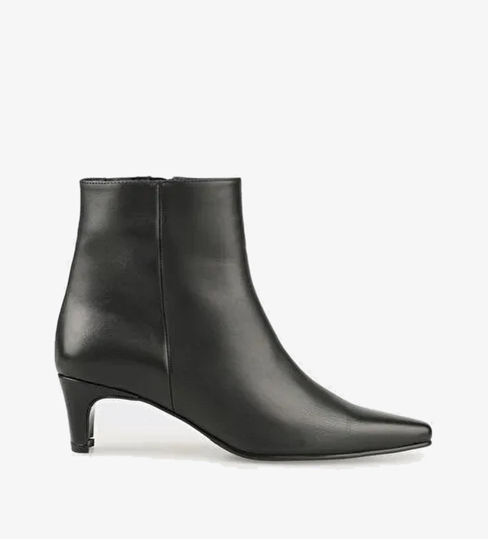 Siyah Deri Kadın Klasik Bot - Görsel 1