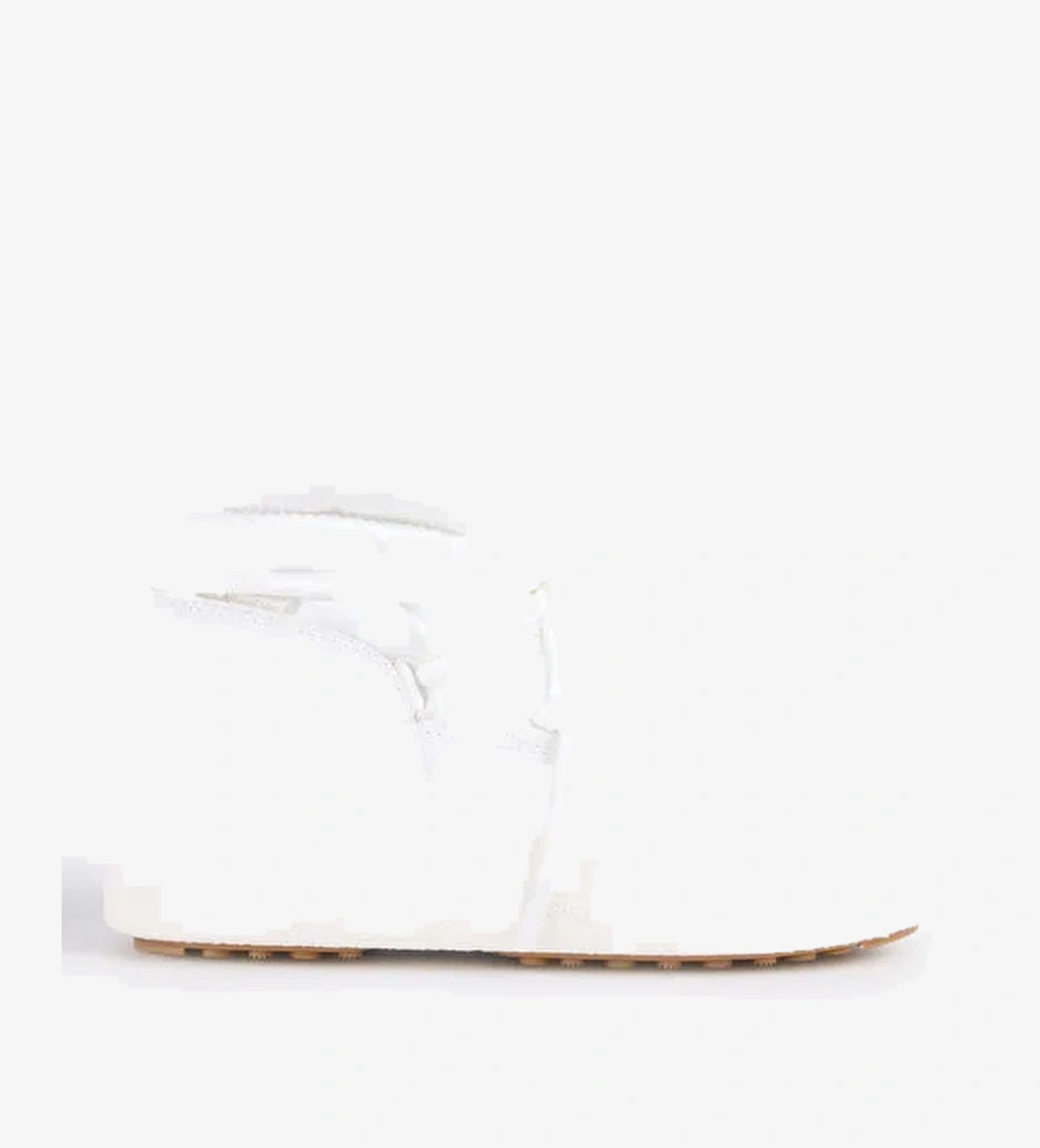 Moon Boot Moon Boot Beyaz Siyah Kadın Kar Botu Mb Ltrack Low Nylon Wp model görseli