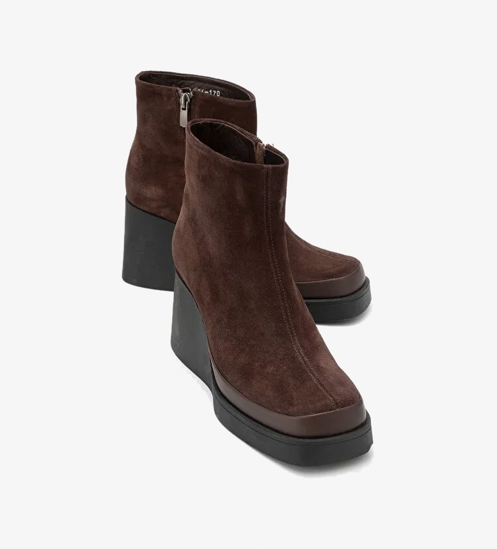 LIVIA Kahverengi Süet Hakiki Deri Kadın Dolgu Topuklu Bot - Görsel 1