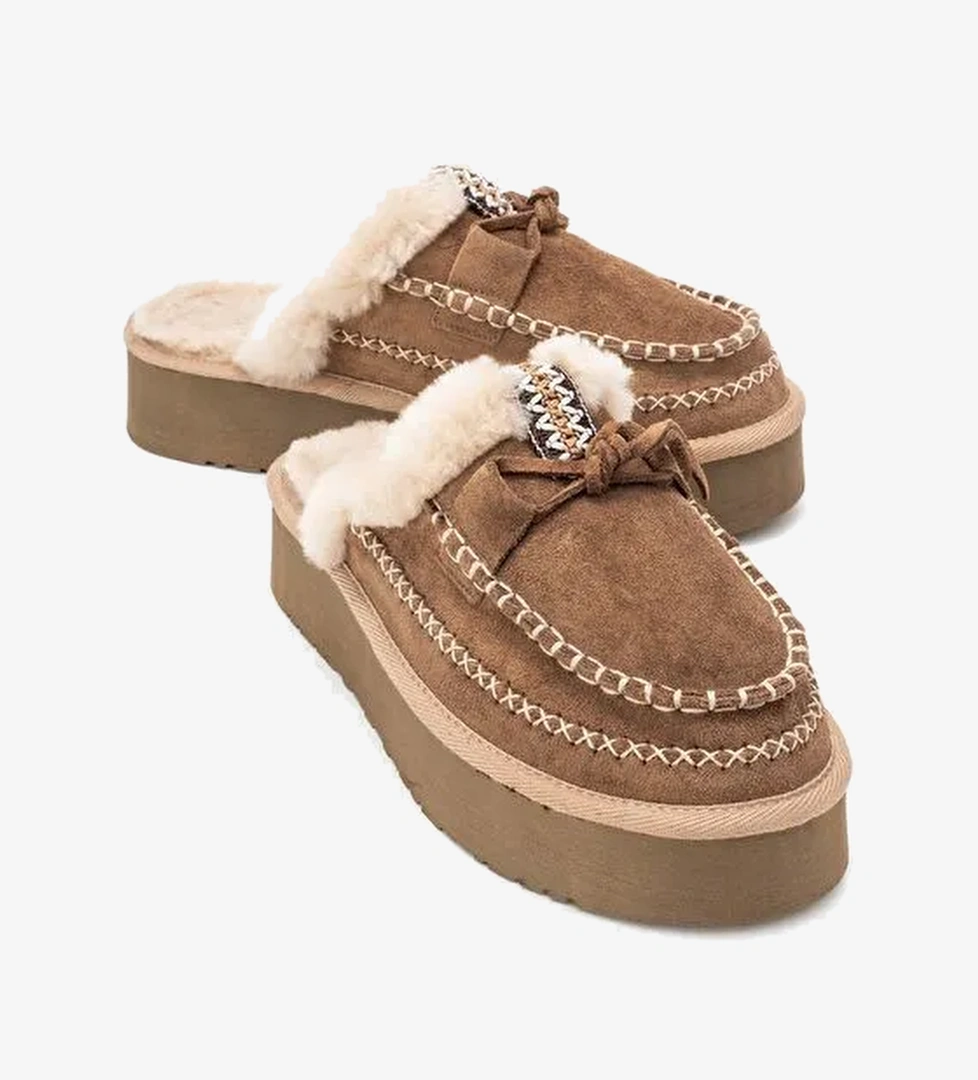 YALINA Toprak Süet Hakiki Deri Dikişli Kürklü Kadın Platform Tabanlı Makosen Terlik - Görsel 1