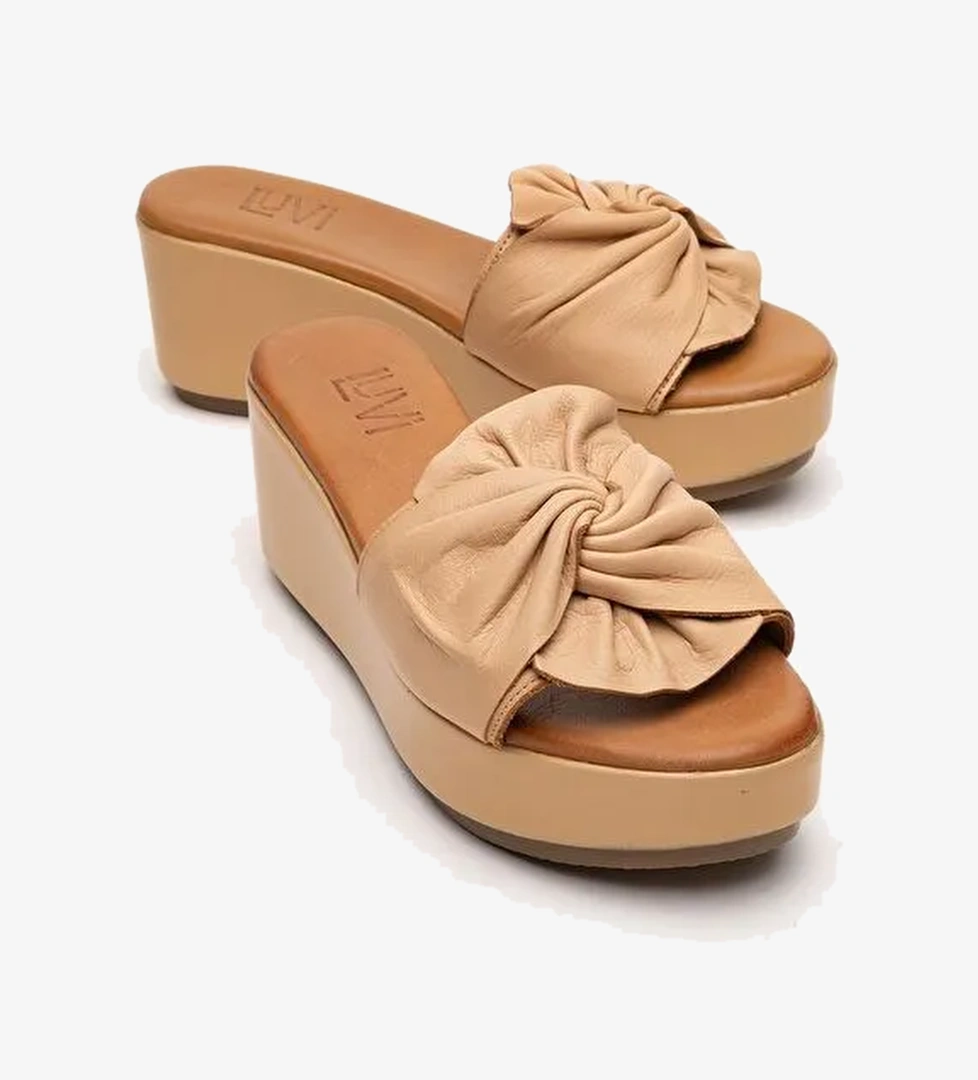 JEFF Koyu Bej Cilt Hakiki Deri Fiyonklu Kadın Dolgu Topuklu Terlik - Görsel 1