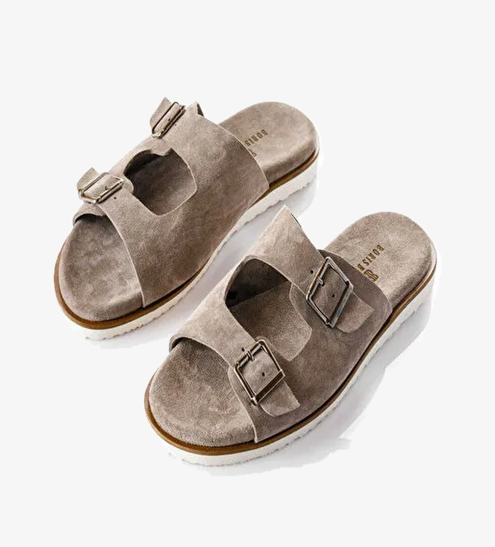 Gri Yuvarlak Burun Çift Tokalı Terlik - Görsel 1