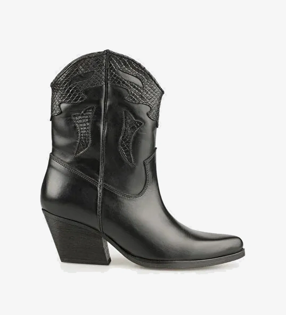 Siyah Deri Kadın Bot - Görsel 1