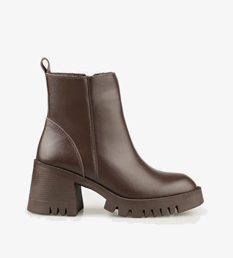 Kahve Deri Kadın Günlük Bot - Görsel 1