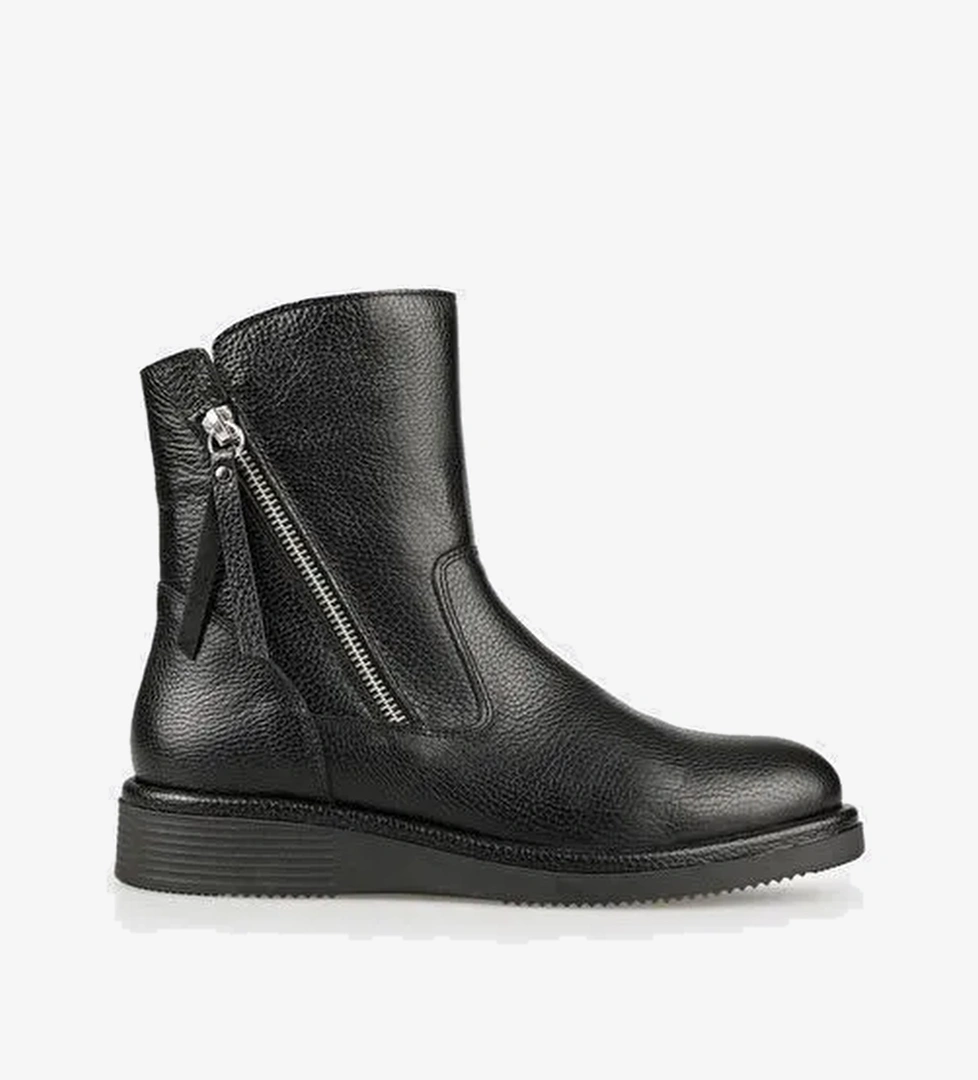 Siyah Deri Kadın Günlük Spor Bot - Görsel 1