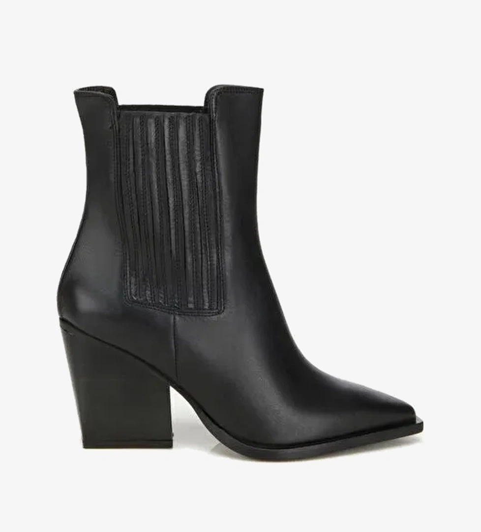 Kadın Deri Siyah Lastik Detaylı Sivri Burunlu Topuklu Bot 01BOH312830A100 - Görsel 1