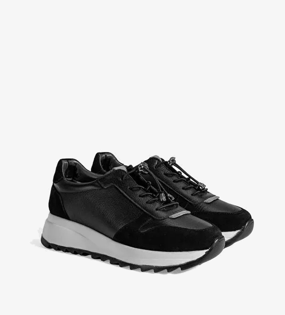 Kadın Siyah Bağcıklı Deri Spor Ayakkabı - Görsel 1