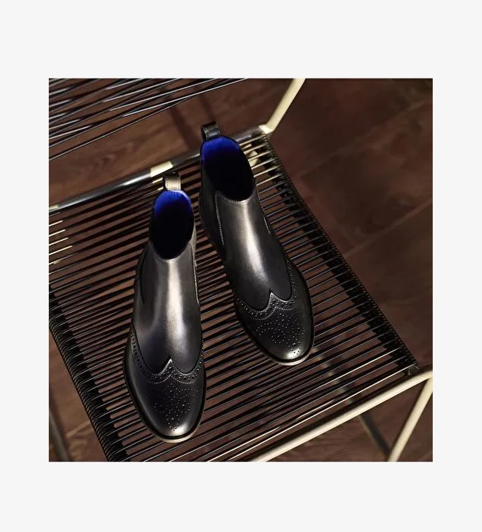 Kadın Mavi Astar Detaylı Siyah Chelsea Deri Bot - Görsel 1