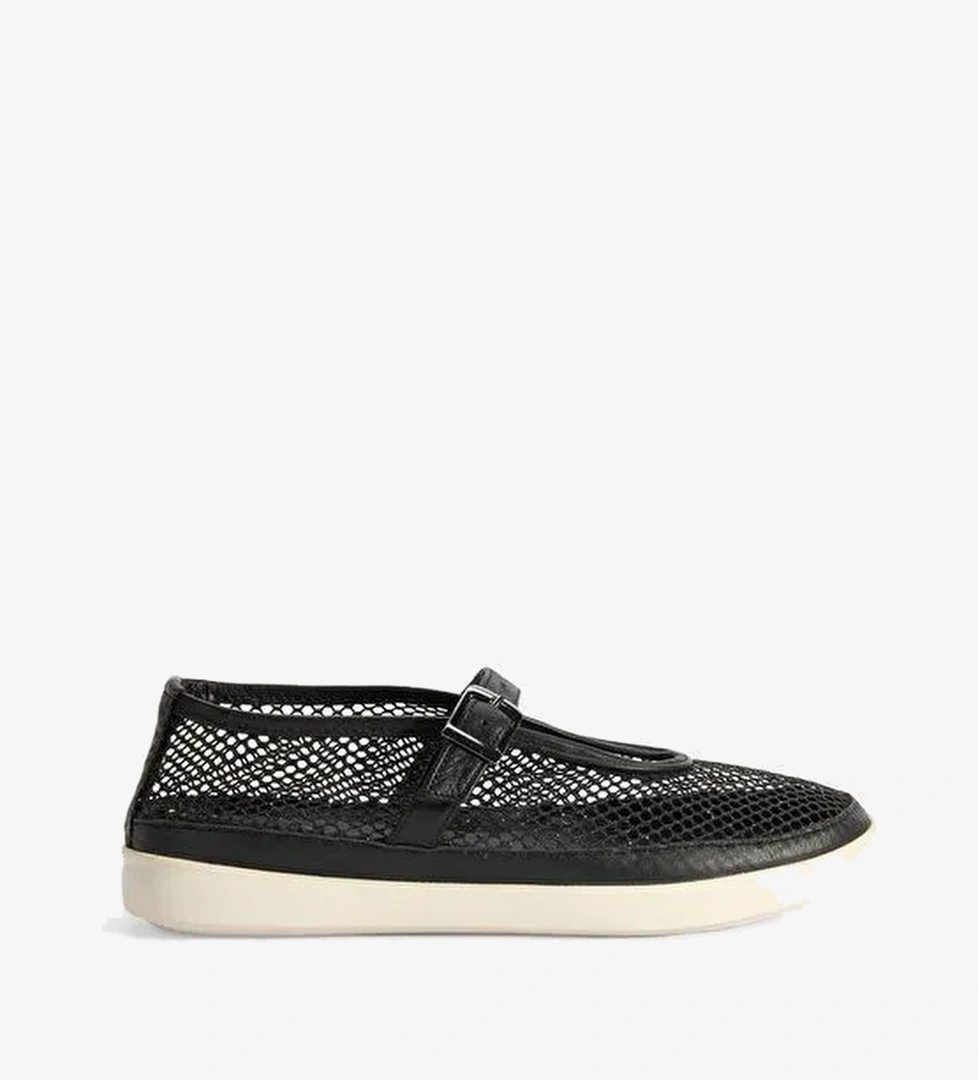 Kadın Siyah Ayarlanabilir Tokalı File Detaylı Ayakkabı - Görsel 1