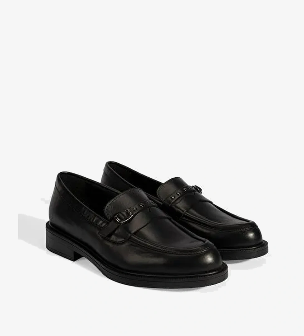 Kadın Siyah Metal Toka Detaylı Deri Loafer - Görsel 1