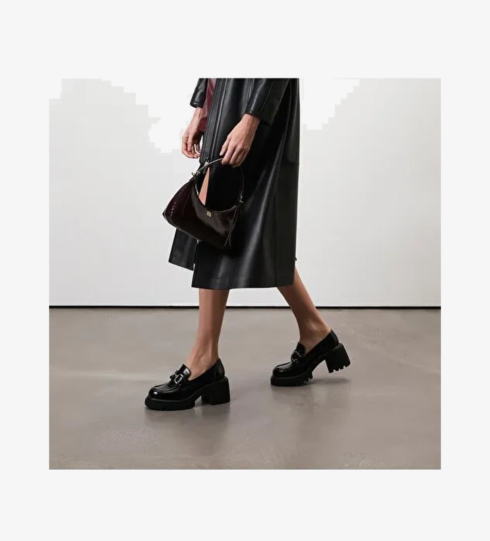 Kadın Siyah Topuklu Deri Günlük Ayakkabı - Görsel 1