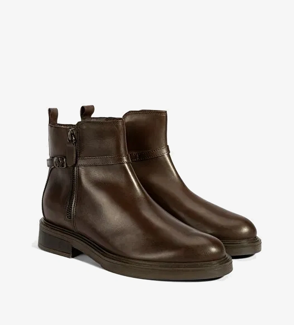 Kadın Kahve Metal Toka Detaylı Fermuarlı Deri Bot - Görsel 1