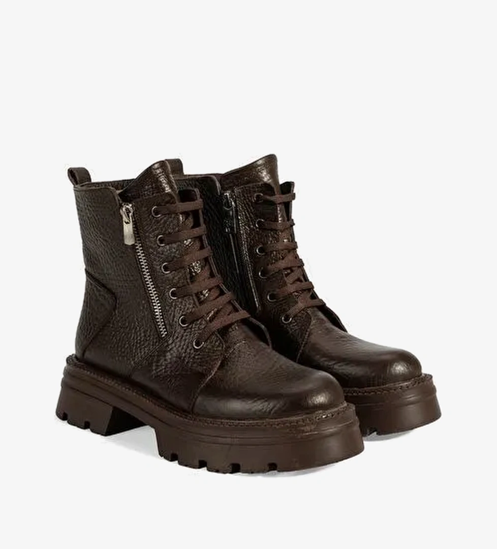 Kadın Kahve Bağcıklı Deri Postal Bot - Görsel 1