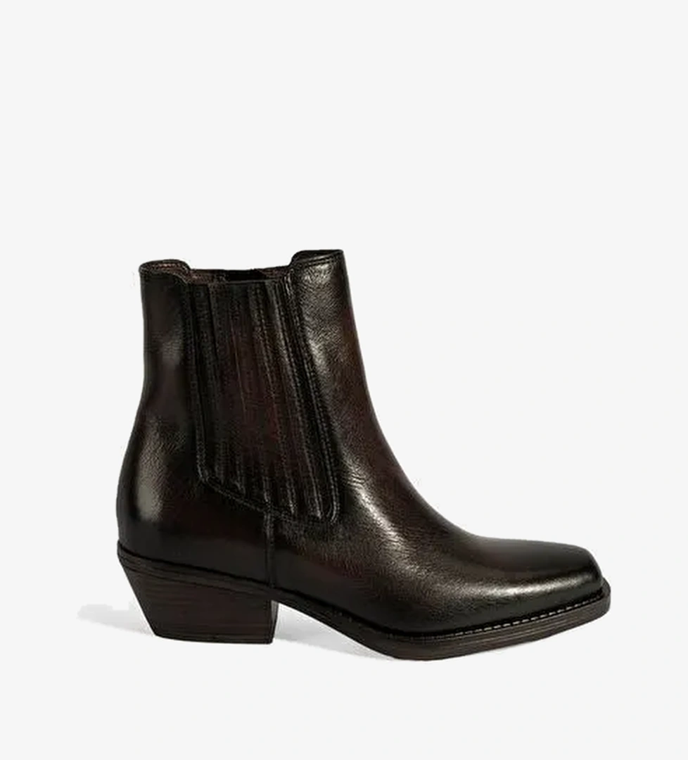 Kadın Kahve Topuklu Deri Bot - Görsel 1