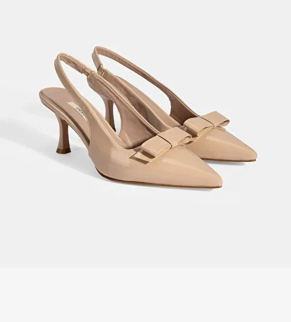 Kadın Ten Fiyonk Detaylı Rugan Topuklu Klasik Ayakkabı - Görsel 1