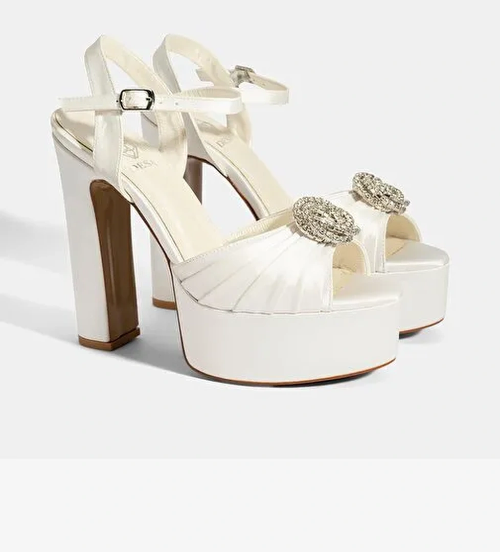 Kadın Beyaz Ayarlanabilir Tokalı Taşlı Topuklu Gelin Ayakkabısı - Görsel 1
