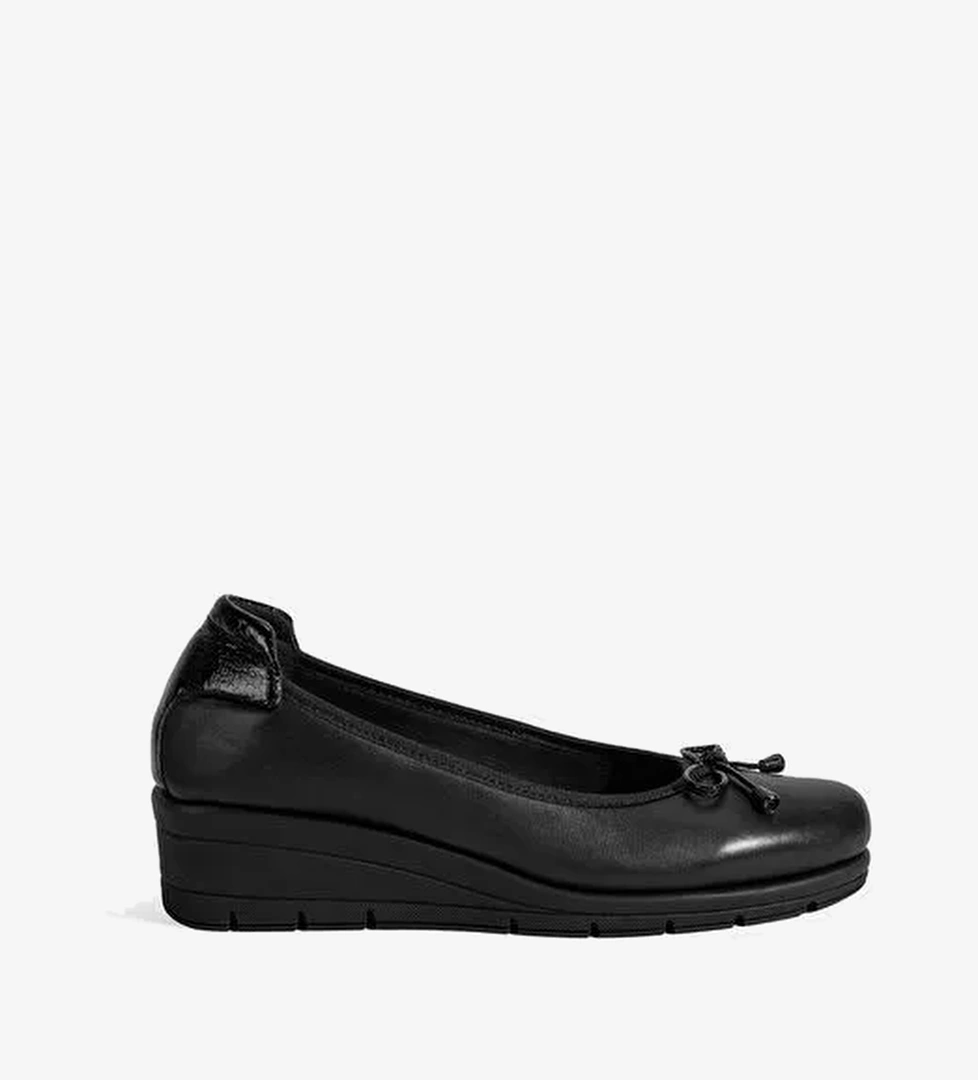 Kadın Siyah Fiyonk Detaylı DesaComfort Deri Ayakkabı - Görsel 1